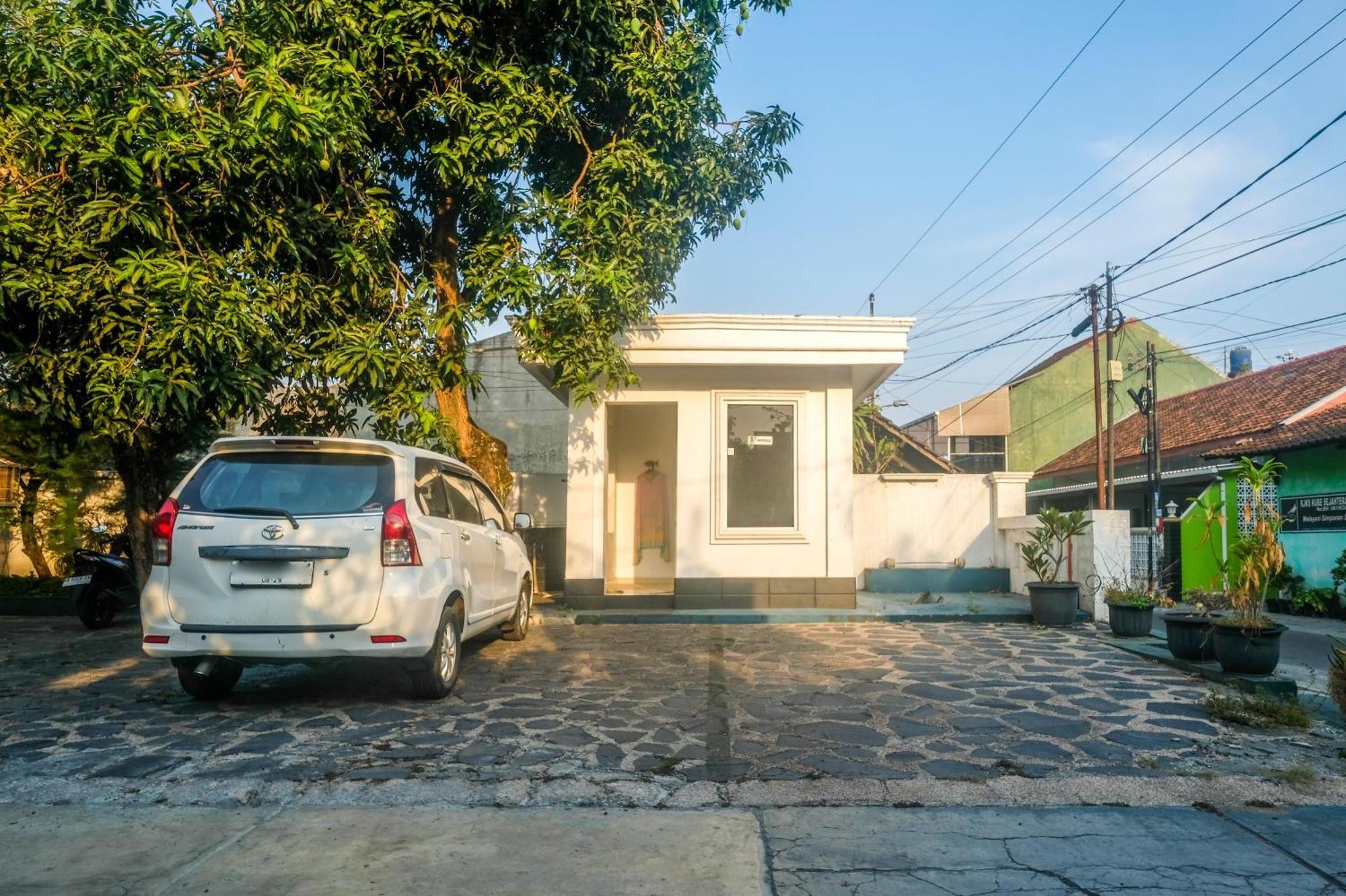 Urbanview Omah Pari Boutique Hotel Yogyakarta Exteriör bild